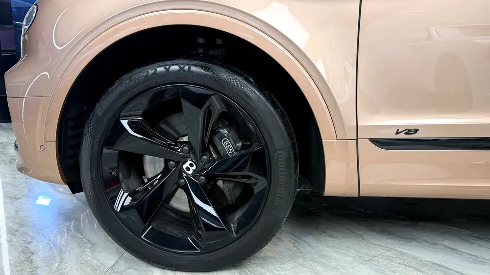 Bentley Bentayga S - 2022 - Fully Loaded - Image 17