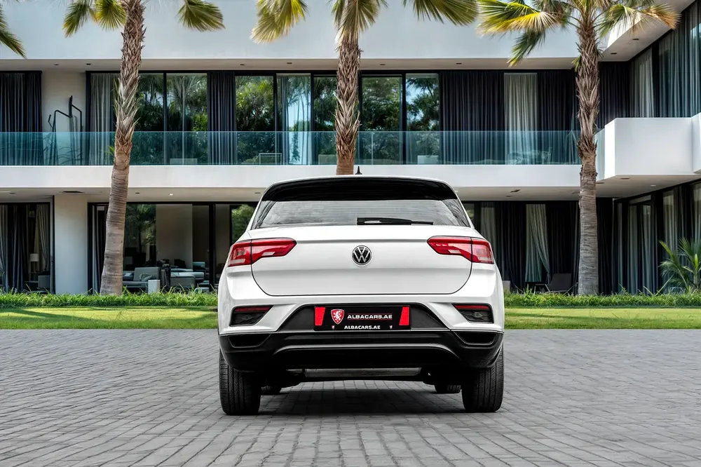 1,273 P.M | T-Roc Life | 0% Downpayment | IMMACULATE! - Image 5