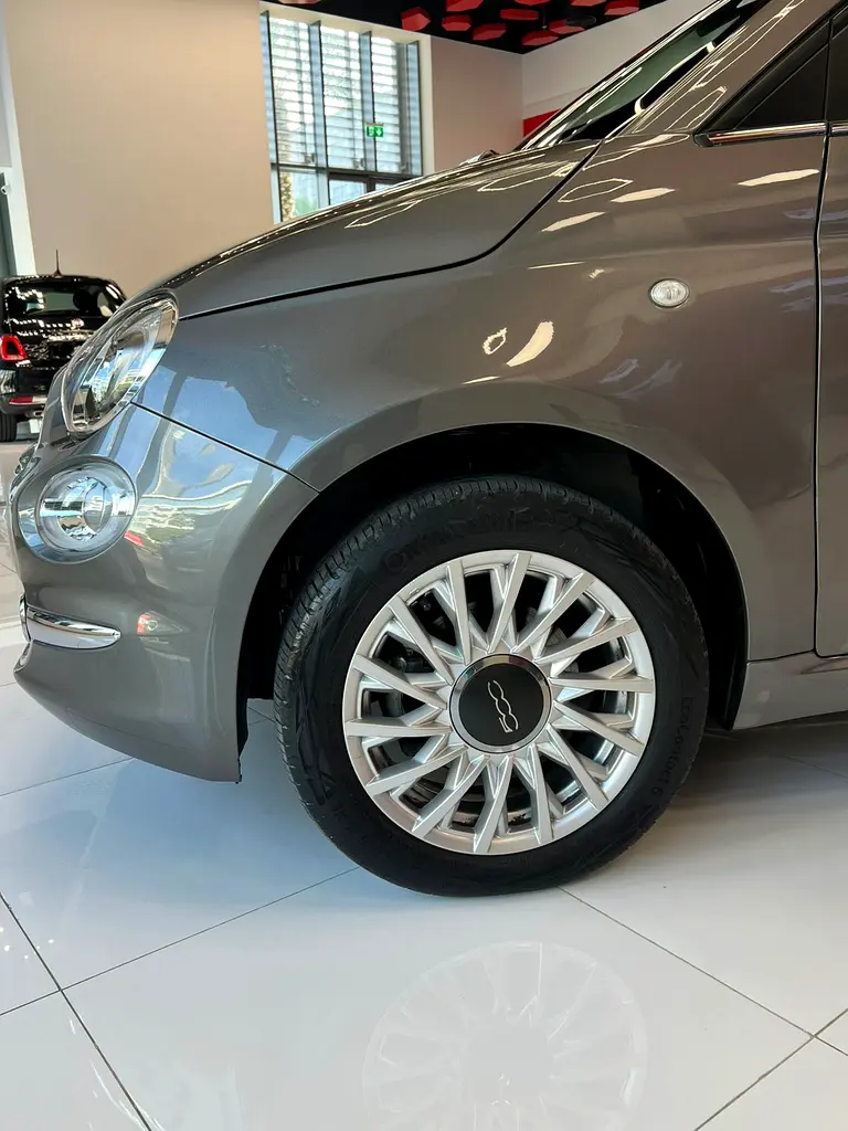 Fiat 500 Dolce Vita Cabrio Hatchback 1.4L - Image 4