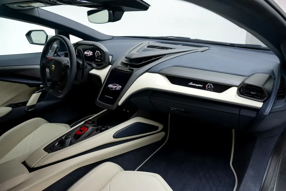 2024 LAMBORGHINI REVUELTO – FULL CARBON FIBER, STUNNING SPEC, MAIN DEALER WARRANTY  SERVICE - Image 15