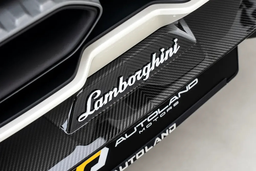 2024 LAMBORGHINI REVUELTO – FULL CARBON FIBER, STUNNING SPEC, MAIN DEALER WARRANTY  SERVICE - Image 19