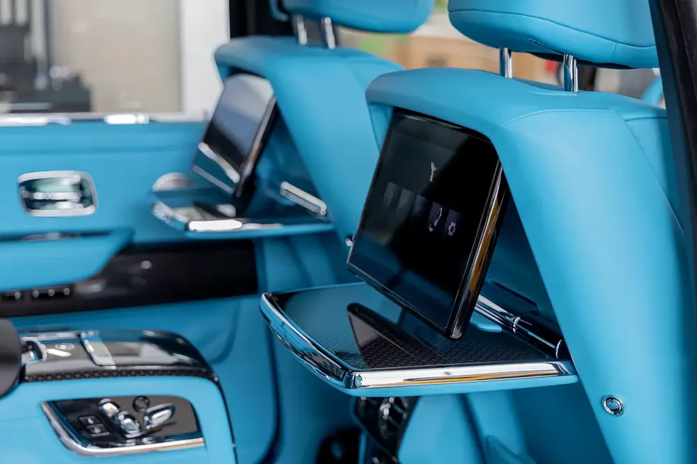 ROLLS ROYCE CULLINAN | BLACK BADGE | BESPOKE PREMIUM AUDIO  | DUALITY SEATS | European Specs | 2026 - Image 12