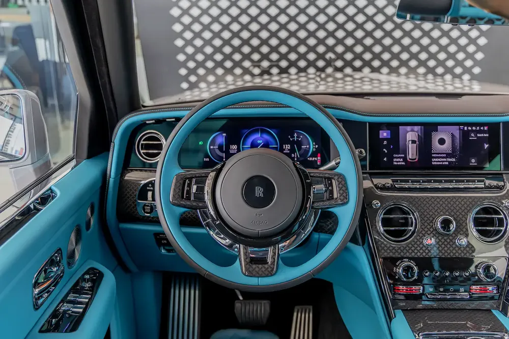 ROLLS ROYCE CULLINAN | BLACK BADGE | BESPOKE PREMIUM AUDIO  | DUALITY SEATS | European Specs | 2026 - Image 15