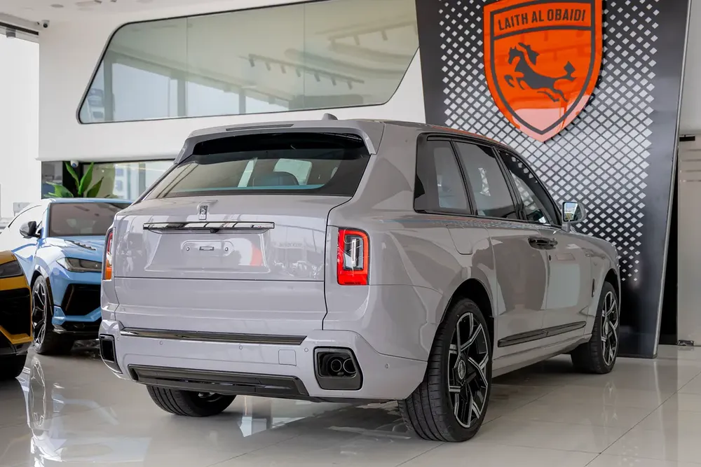 ROLLS ROYCE CULLINAN | BLACK BADGE | BESPOKE PREMIUM AUDIO  | DUALITY SEATS | European Specs | 2026 - Image 4