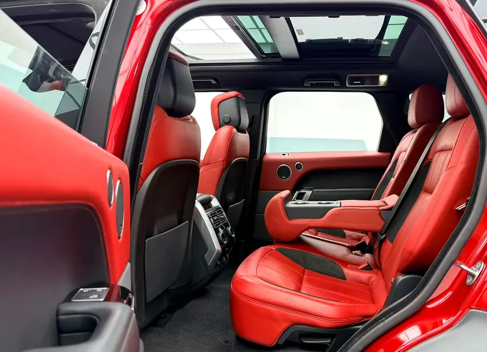 2019 Range Rover Sport HSE, Warranty, Full RR Service History, Excellent Condition, GCC - Image 17