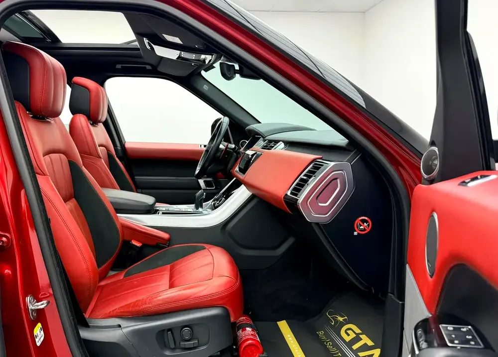 2019 Range Rover Sport HSE, Warranty, Full RR Service History, Excellent Condition, GCC - Image 9