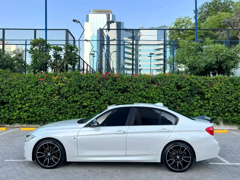 🔥AED 914 EMI • 2017 BMW 320i Modern-Line GCC Specs • 2.0L 4CYL • Immaculate Condition!🔥 - Image 5