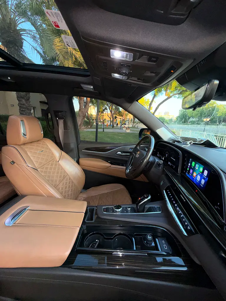 2022 Cadillac Escalade Sport Platinum | GCC Specs | Low Mileage - Image 12
