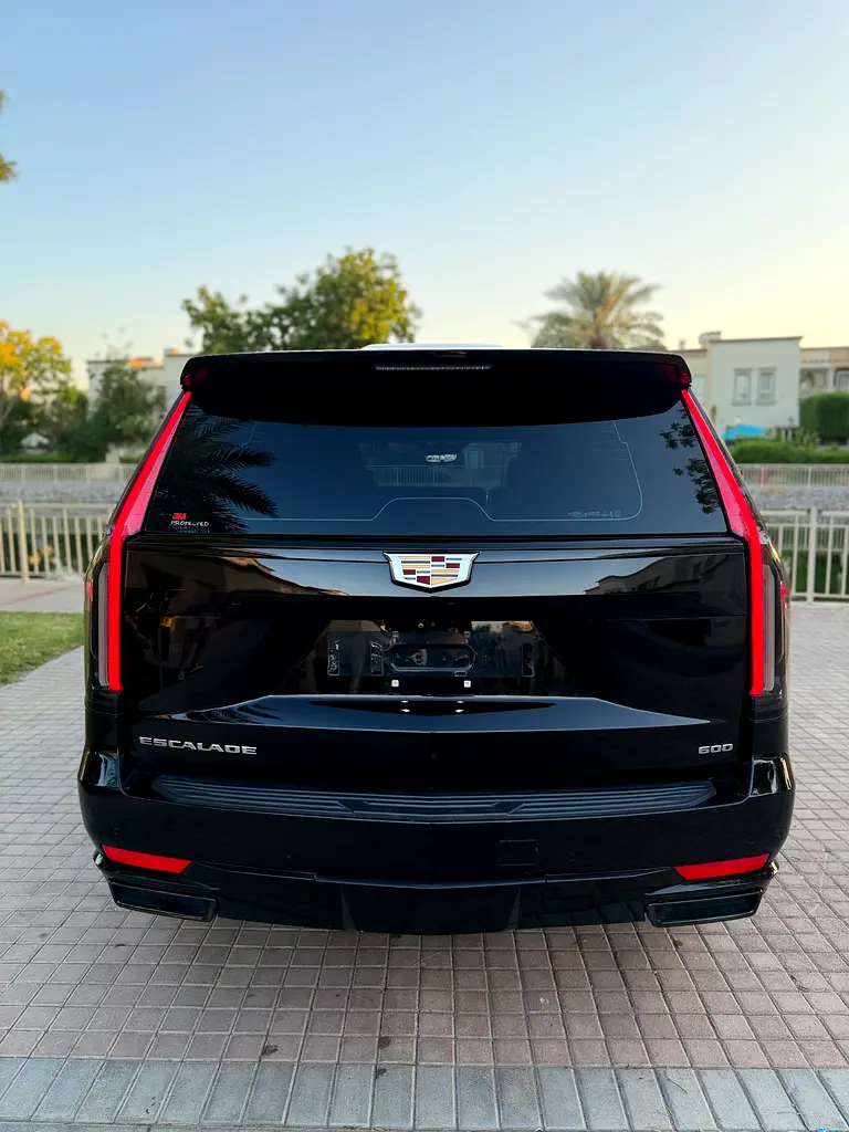 2022 Cadillac Escalade Sport Platinum | GCC Specs | Low Mileage - Image 14