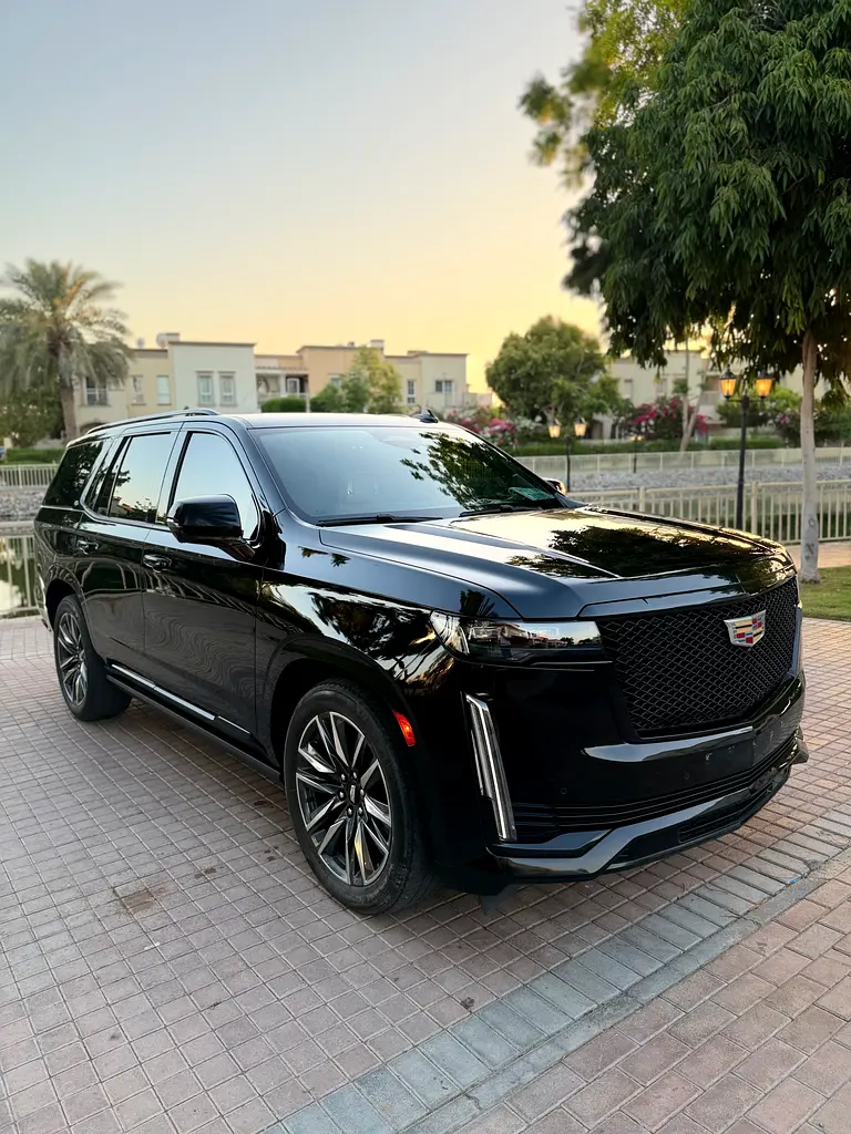 2022 Cadillac Escalade Sport Platinum | GCC Specs | Low Mileage - Image 17