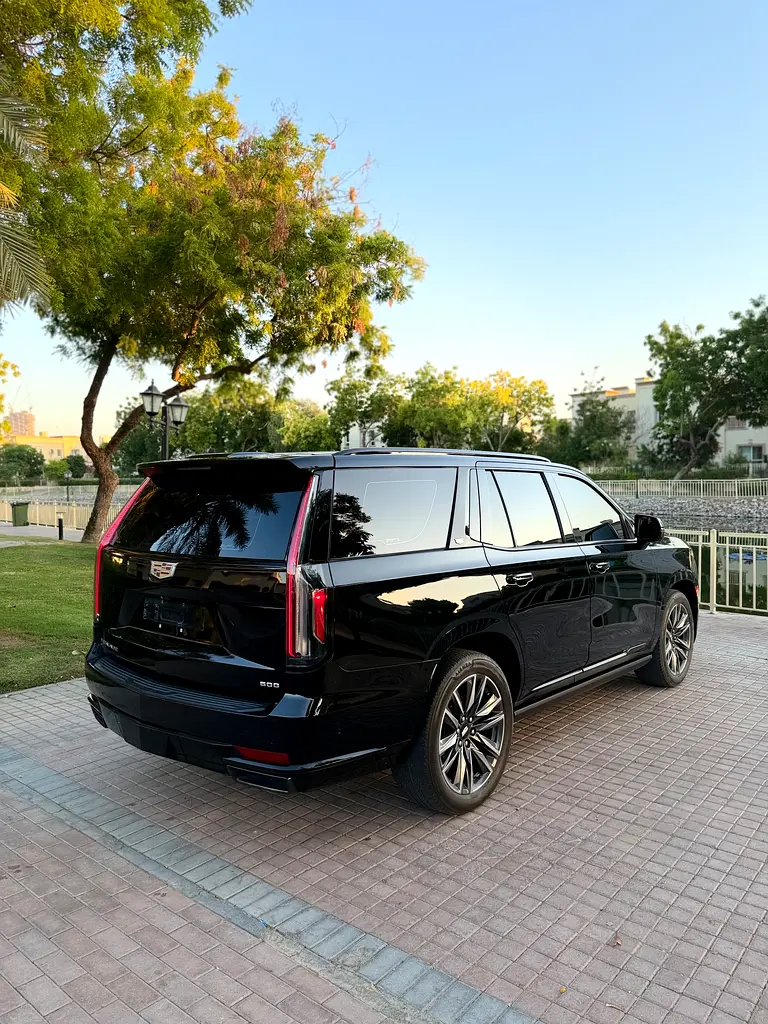 2022 Cadillac Escalade Sport Platinum | GCC Specs | Low Mileage - Image 6