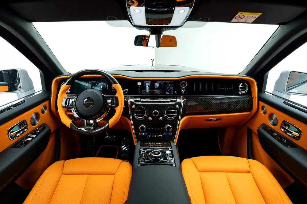 2026 ROLLS ROYCE CULLINAN BY MANSORY | GCC | WARRANTY & SERVICE | FULL CARBON - Image 19
