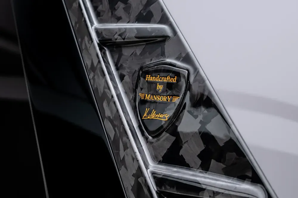 2026 ROLLS ROYCE CULLINAN BY MANSORY | GCC | WARRANTY & SERVICE | FULL CARBON - Image 8