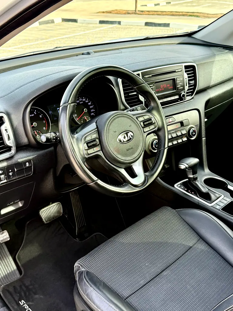 Kia Sportage 2019 model GDI AWD GCC Specs Full Options Full service History - Image 10