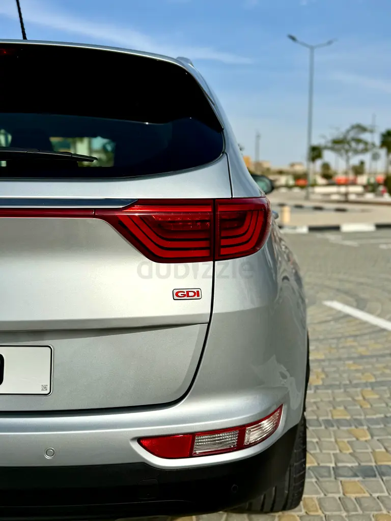 Kia Sportage 2019 model GDI AWD GCC Specs Full Options Full service History - Image 14