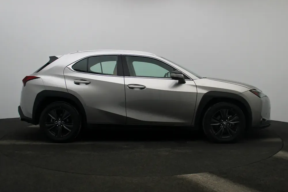**Special offer** 2023 UX SUV P 2.0L CVT Premier - Image 5