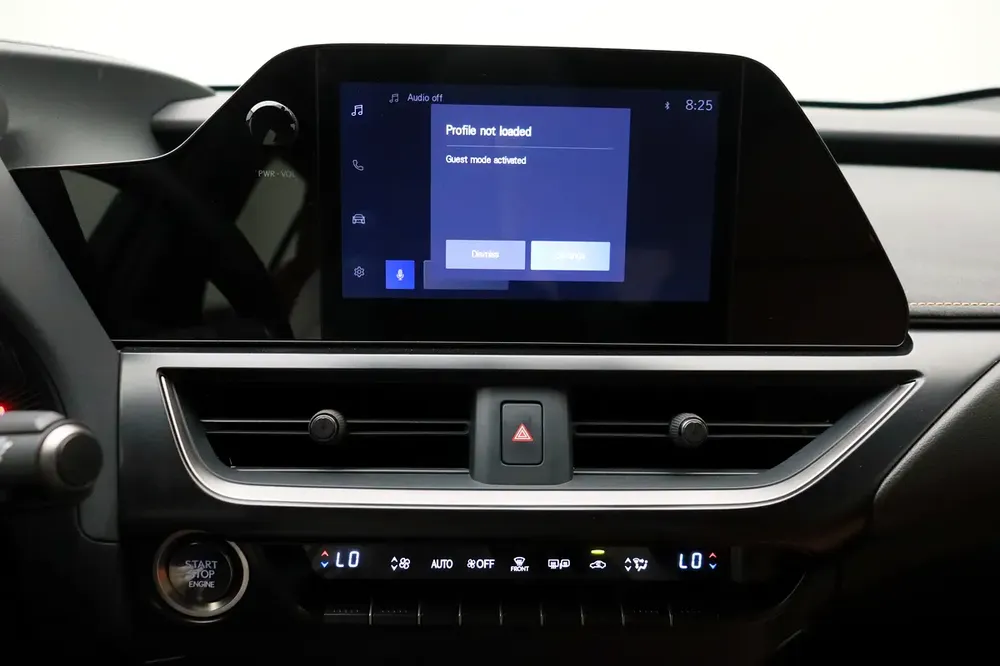 **Special offer** 2023 UX SUV P 2.0L CVT Premier - Image 7