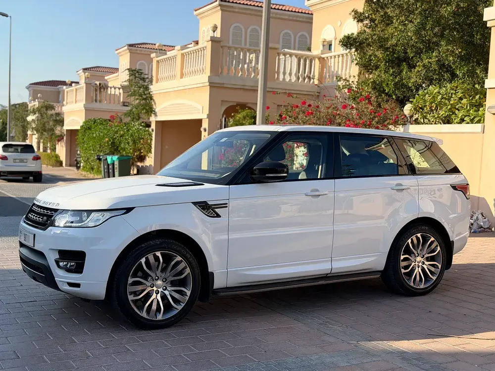 Range Rover Sport Dynamic V6 White 2015 In Excellent Condition - Image 11