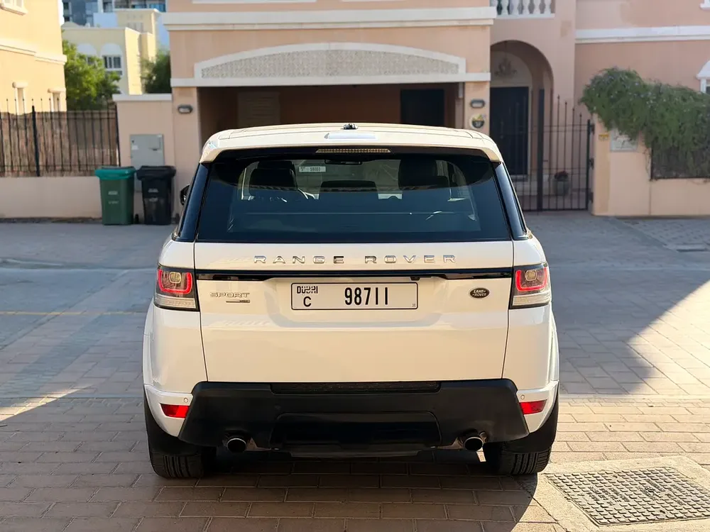 Range Rover Sport Dynamic V6 White 2015 In Excellent Condition - Image 12
