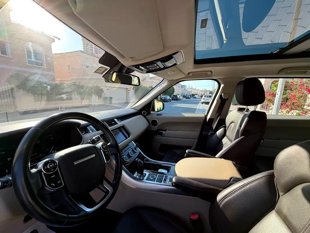 Range Rover Sport Dynamic V6 White 2015 In Excellent Condition - Image 14
