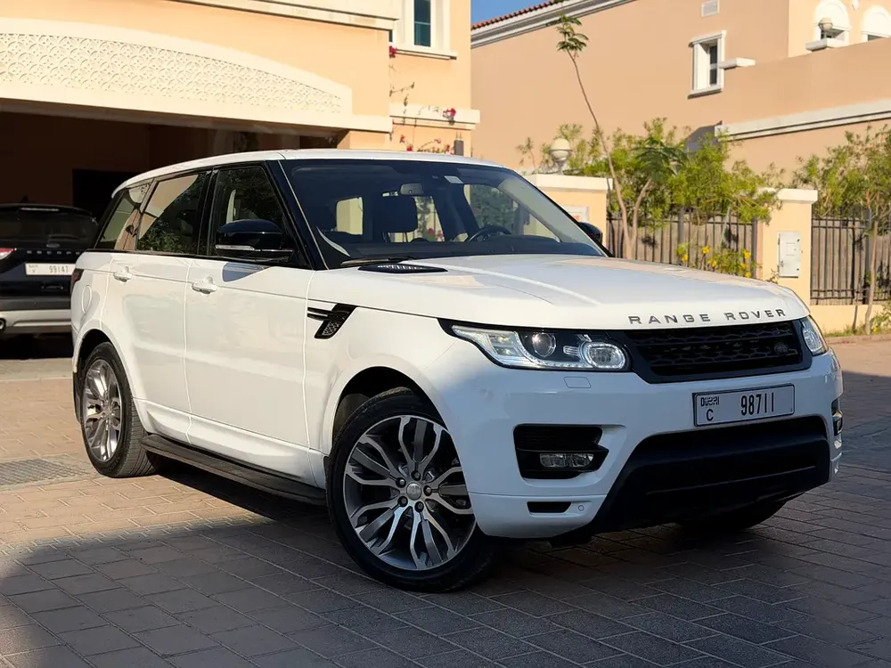 Range Rover Sport Dynamic V6 White 2015 In Excellent Condition - Image 6