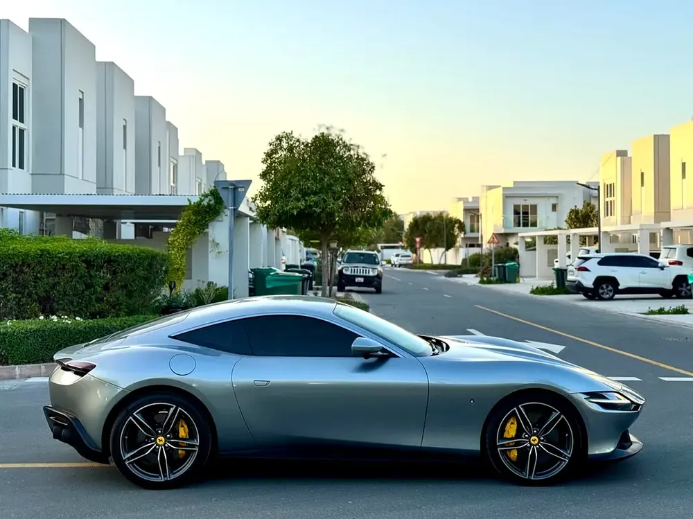 Agency warranty and service contract//Ferrari Roma 2022 GCC Specs - Image 8