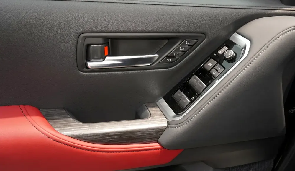 GR-S 3.3 DIESEL 2026 - Image 8