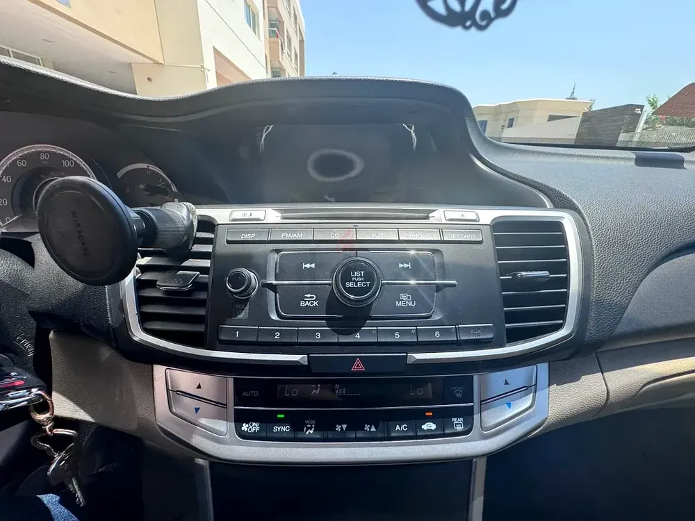Honda Accord 2013 2.4VTi-L - Reliable  Well Maintained American Specs - Image 7