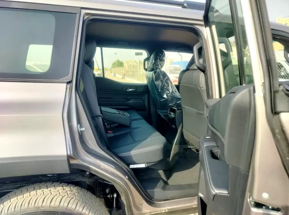 Toyota Prado TXL 2.8D 2026 - Brand New - GCC Specs? - Image 8
