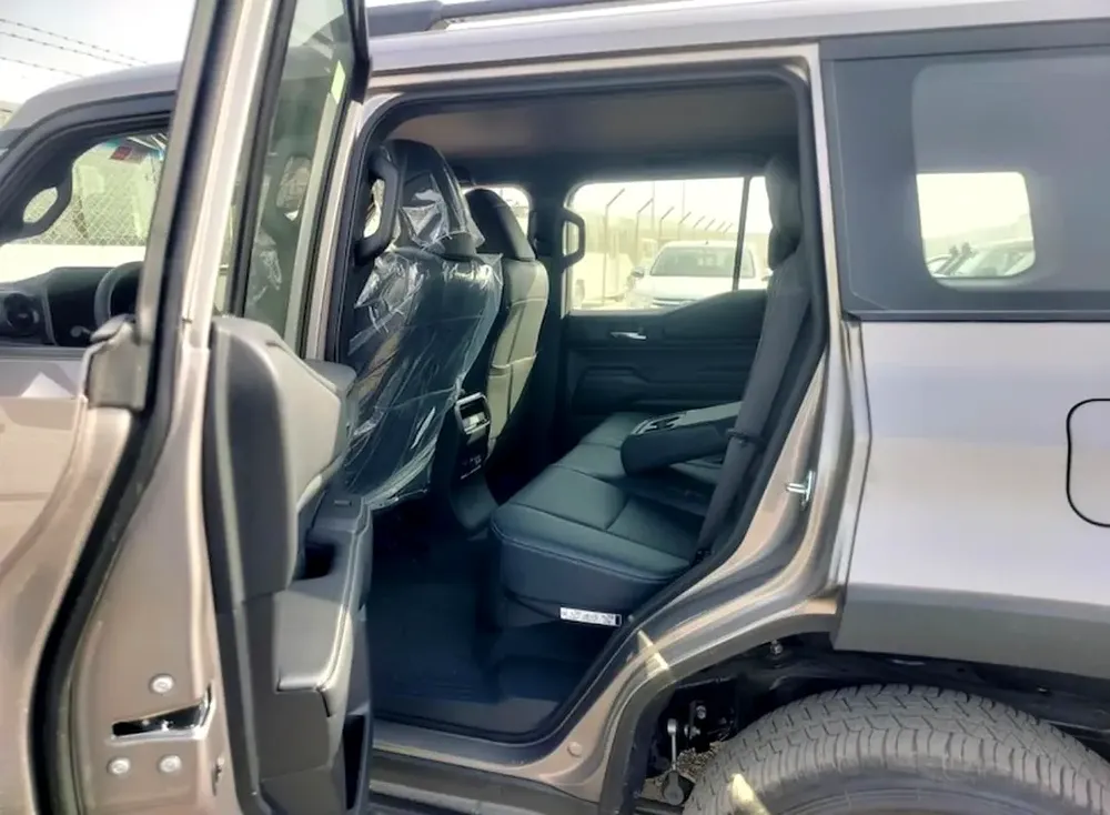 Toyota Prado TXL 2.8D 2026 - Brand New - GCC Specs? - Image 9