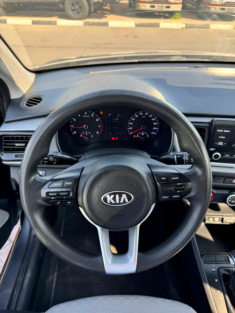 Kia Rio 2018 - Image 9