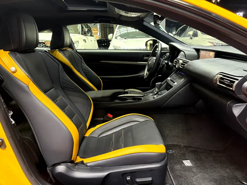 2020. RC350. Gcc spec. Only 35000km - Image 9