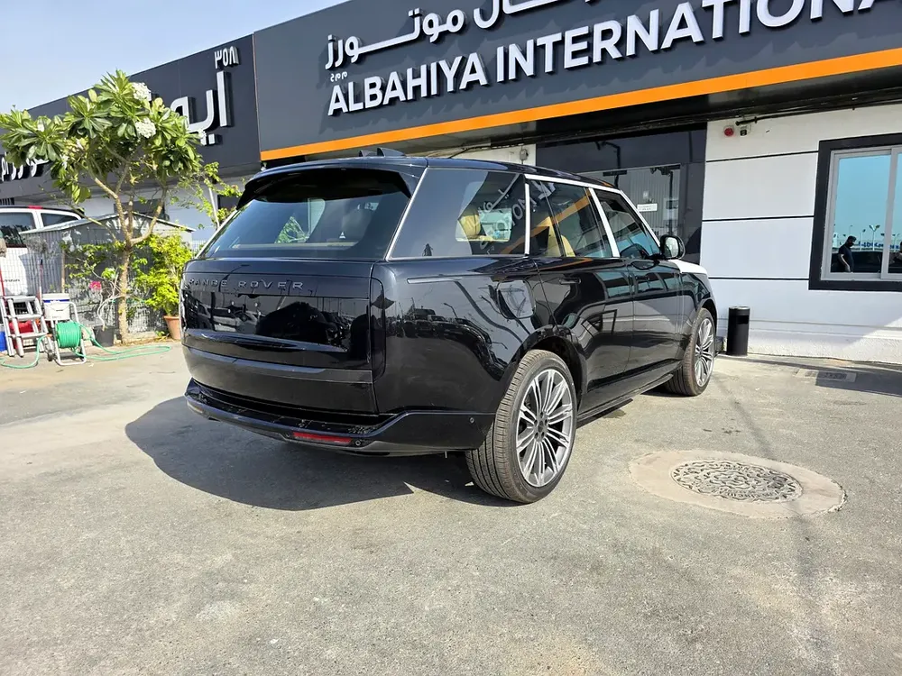 Land Rover Range Rover Autobiography 2026 - GCC Specs - Brand New - Image 5
