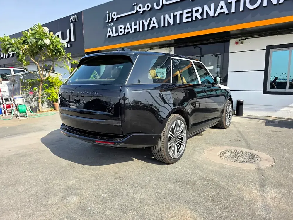 Land Rover Range Rover Autobiography 2026 - GCC Specs - Brand New - Image 8