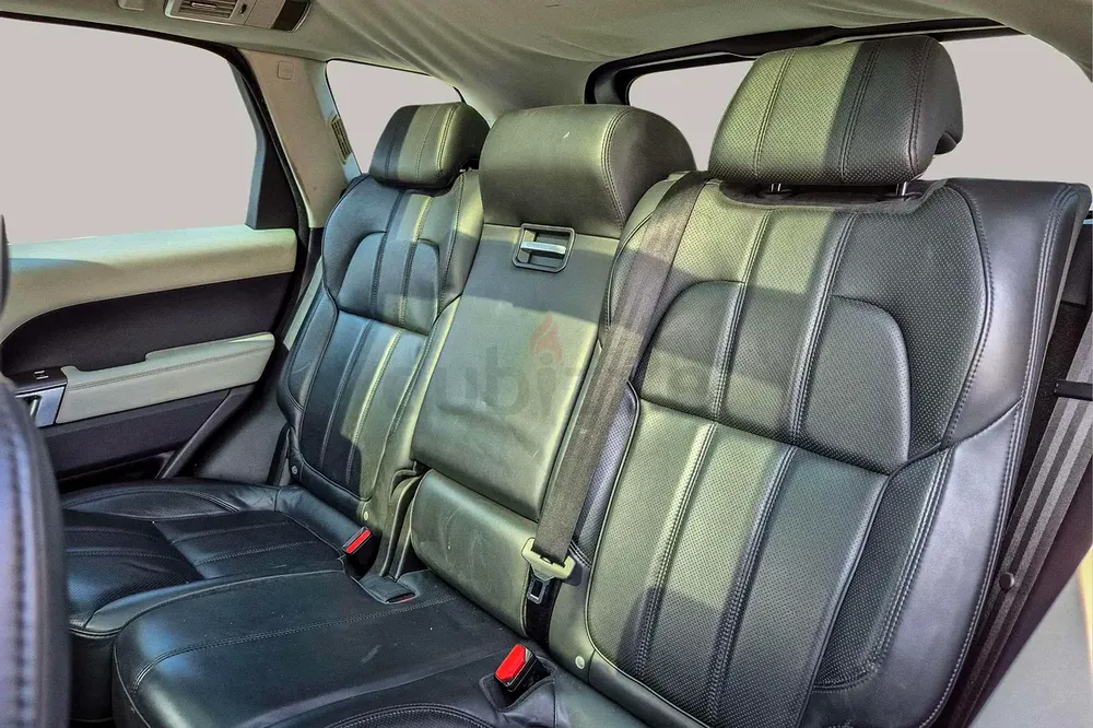 AED 1725/month | 2016 Land Rover Range Rover Sport HSE S | GCC Specs | Ref#426430 - Image 12
