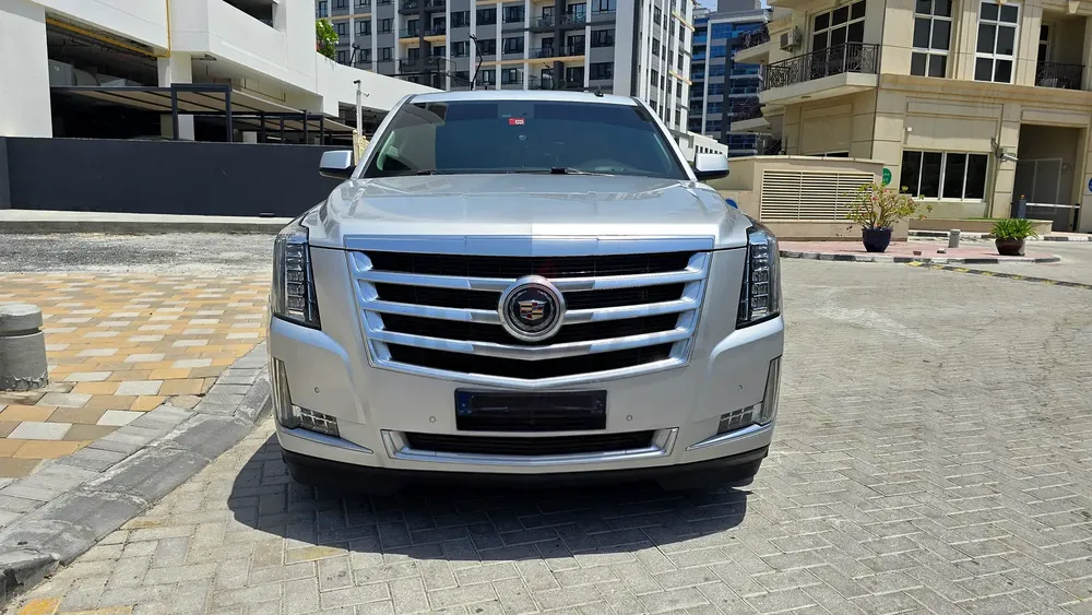 2015 Cadillac Escalade Platinum | GCC Specs | Top of the Range - Image 4