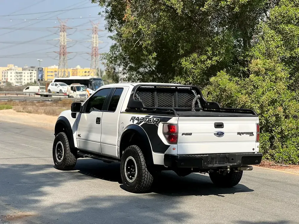 Ford Raptor 2013 - GCC Specs - Image 4