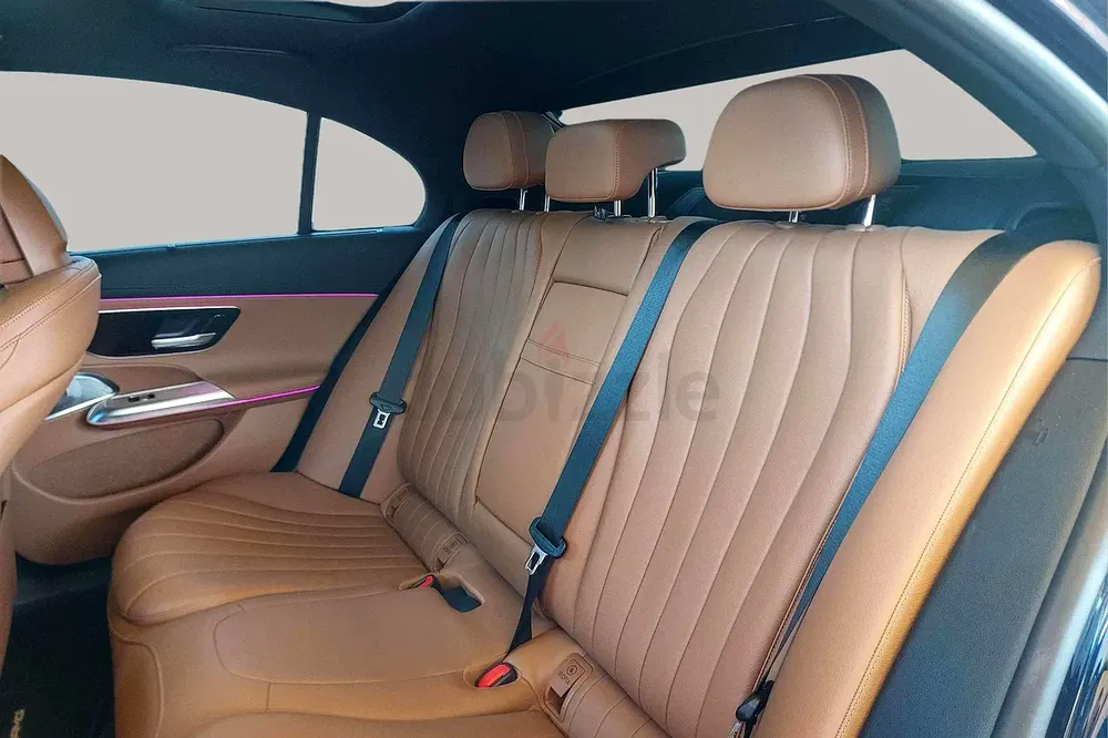 AED 5090/month | 2024 Mercedes-Benz E-Class E 300 | GCC Specs | Ref#432918 - Image 12