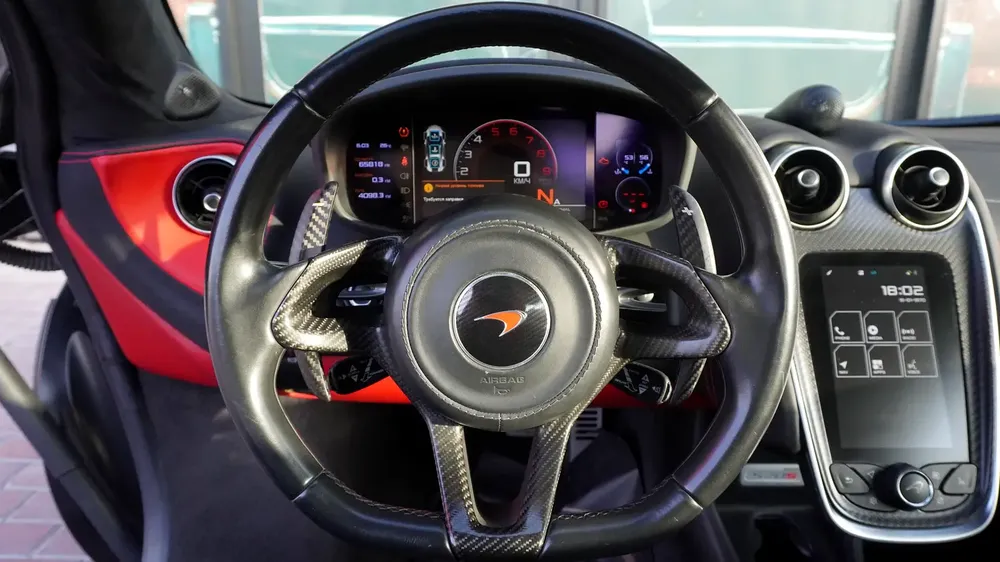 2016 Mclaren 570S | GCC Specs | Excellent Condition - Image 13