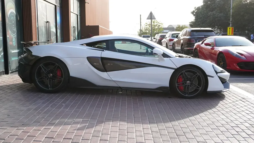 2016 Mclaren 570S | GCC Specs | Excellent Condition - Image 9