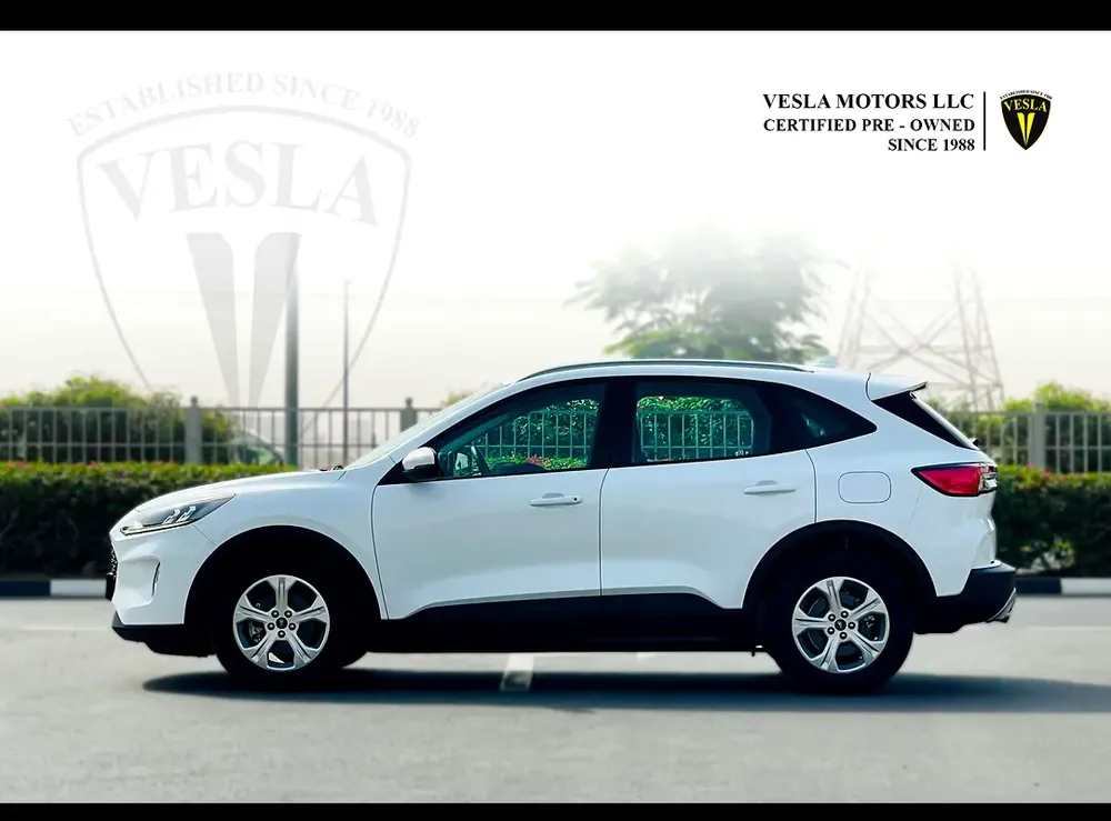 UNLIMITED MILEAGE WARRANTY / NAVIGATION + CAMERA + KEYLESS START + SENSORA / IN HOUSE FINANCE - Image 4