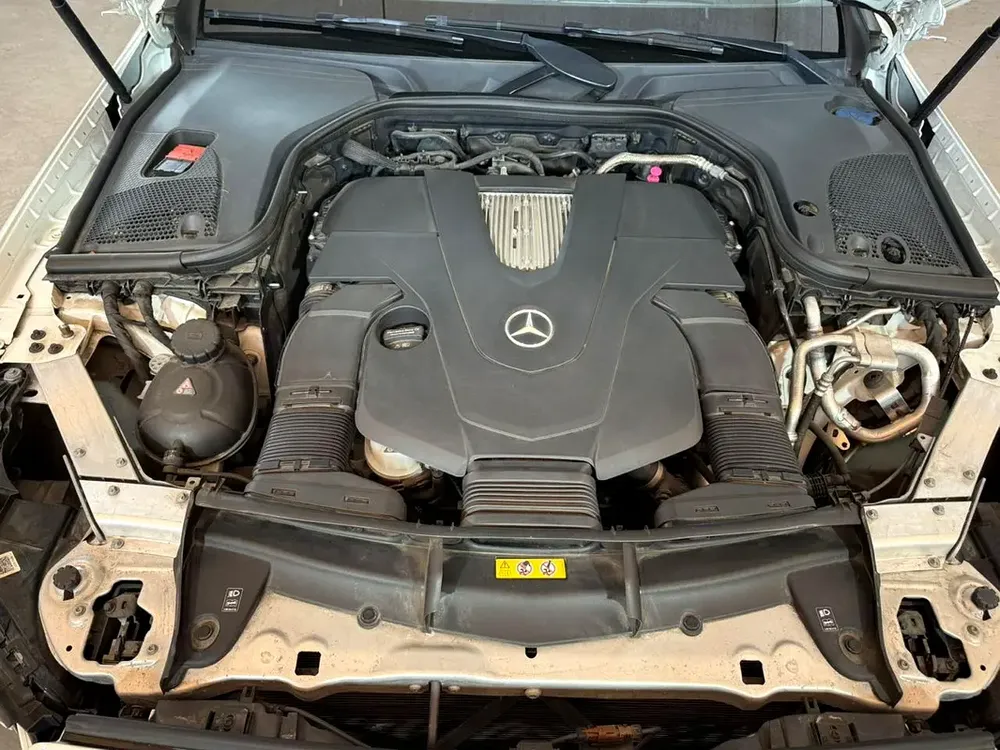 MERCEDES E CLASS E400 2018 3.0L | FULL SERVICE HISTORY | BURMESTER SOUND SYSTEM | 4 BUTTONS - Image 10