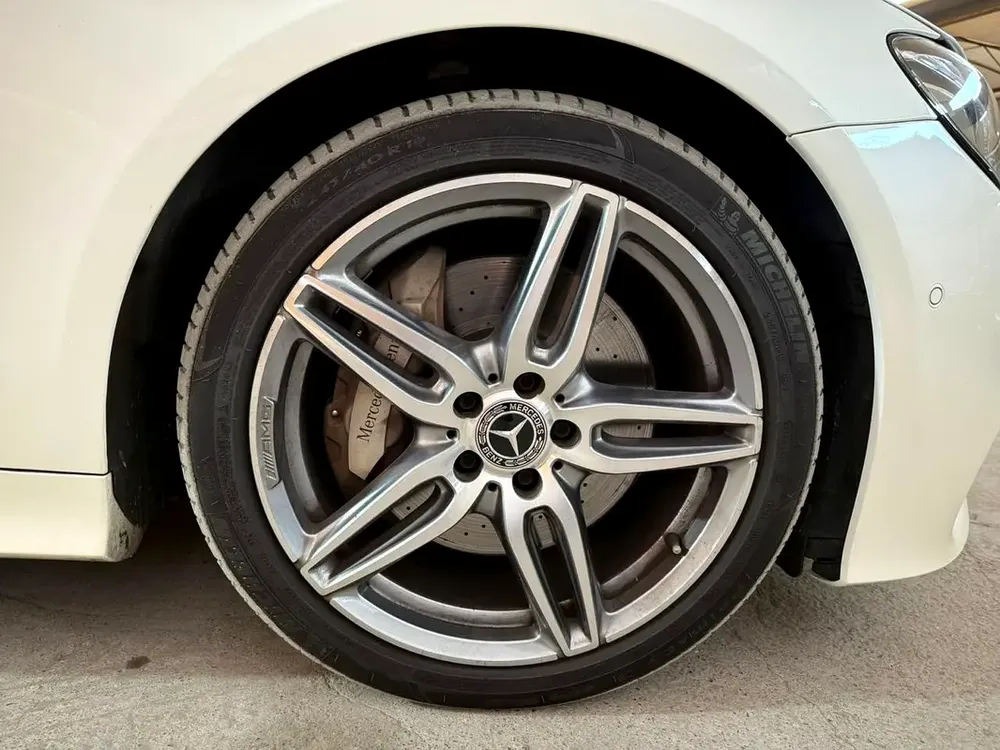 MERCEDES E CLASS E400 2018 3.0L | FULL SERVICE HISTORY | BURMESTER SOUND SYSTEM | 4 BUTTONS - Image 20