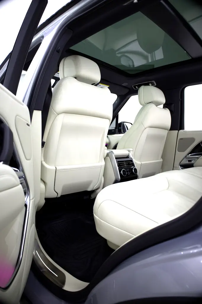 Land Rover Range Rover HSE P530 2023 - Image 16