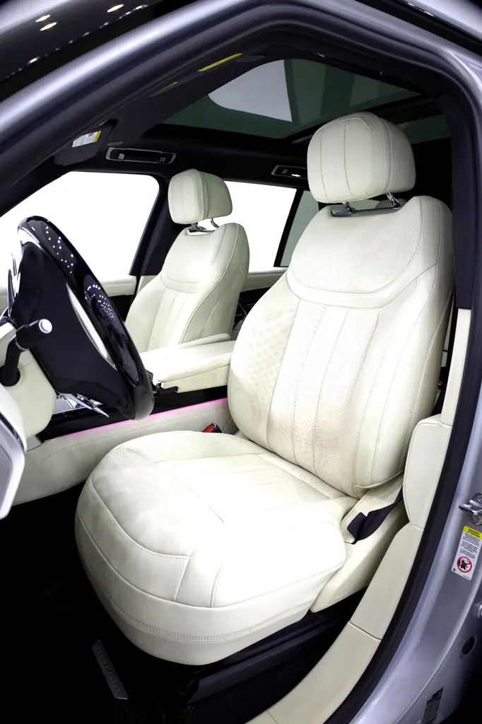 Land Rover Range Rover HSE P530 2023 - Image 8