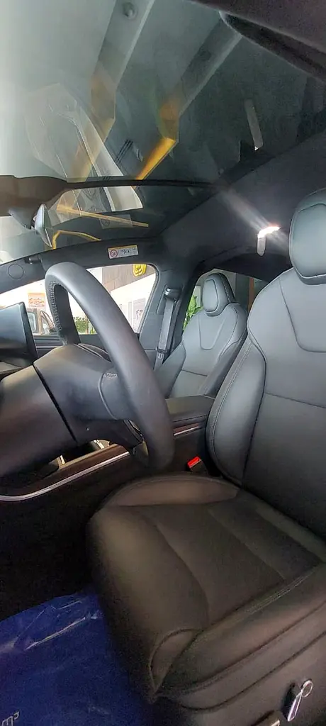 Tesla Model X, 2024MY - Image 13