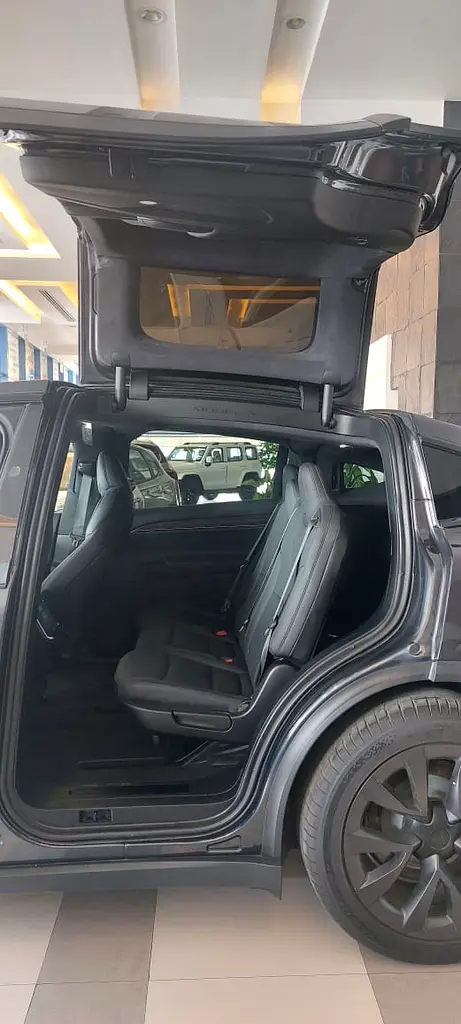 Tesla Model X, 2024MY - Image 14