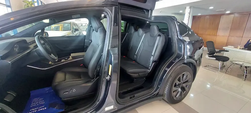 Tesla Model X, 2024MY - Image 4