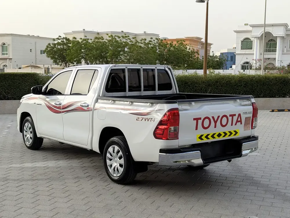 Toyota Hilux Double Cab 4X2 GCC Premium Condition Clean Inside Out With Low KM - Image 12