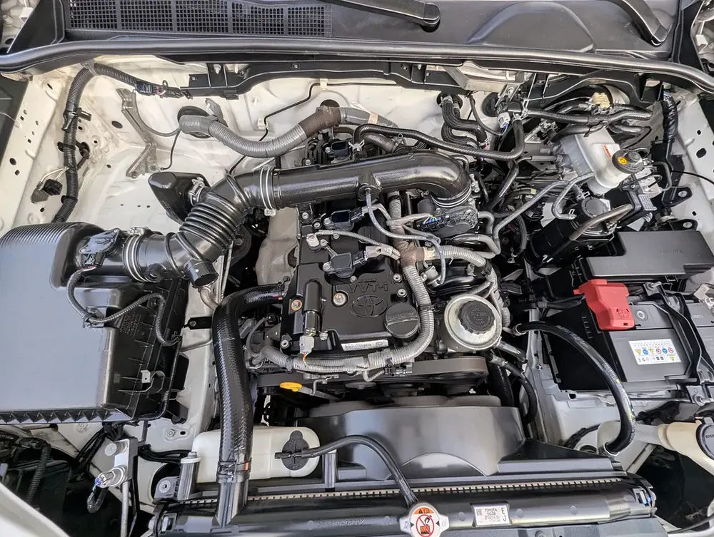 Toyota Hilux Double Cab 4X2 GCC Premium Condition Clean Inside Out With Low KM - Image 17
